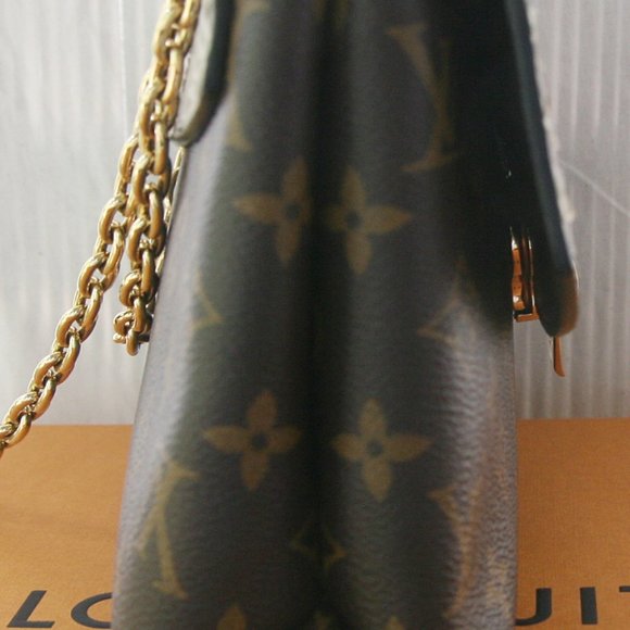 LOUIS VUITTON SAINT PLACIDE PYTHON+MONOGRAM CANVAS RETAIL$3,150 ++100% AUTHENTIC - Picture 4 of 16